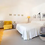 Floor In The Heart Of The Apartament *